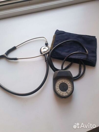 Тонометр omron ручной отличСостояние