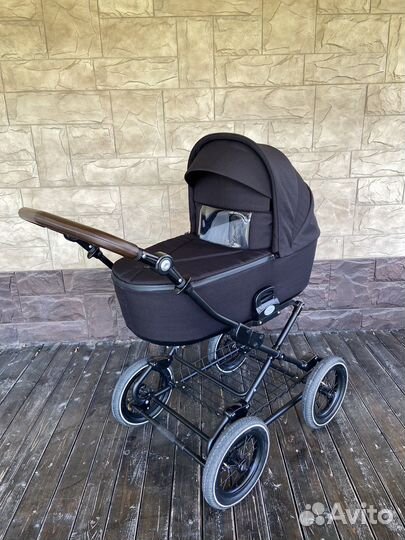 Коляска 2 в 1 Roan Bass Next Classic