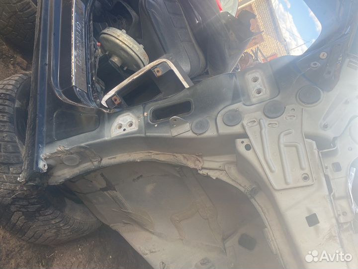 Citroen c4 b7 правый порог со средней стойкой