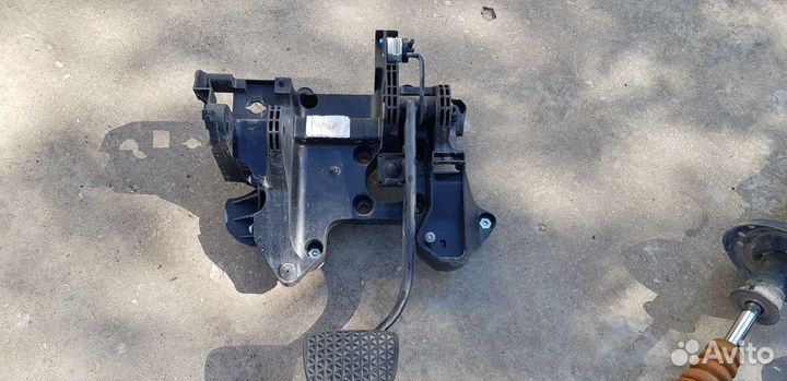 Chevrolet Cobalt Блок педалей под Автомат