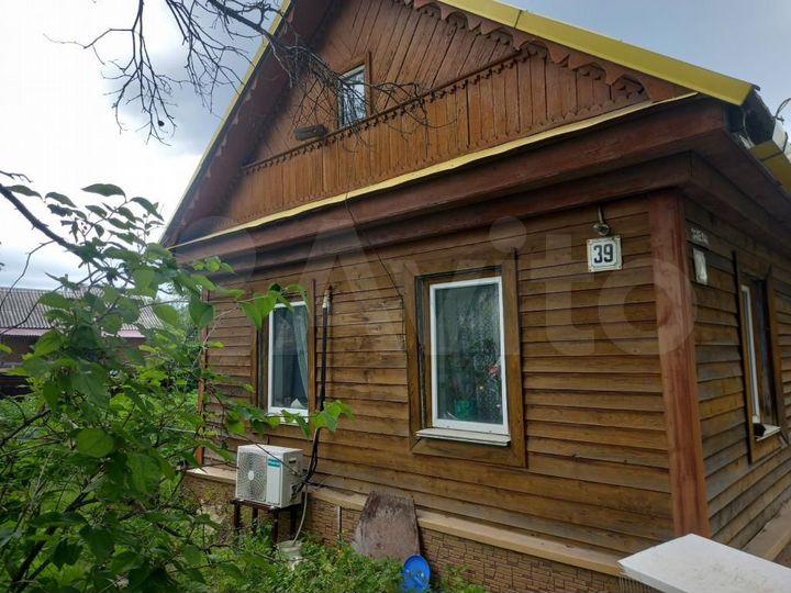 Дом 27,8 м² на участке 8,7 сот.