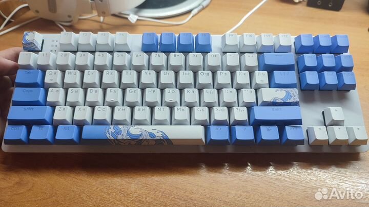 Red Square Keyrox TKL Aquarius