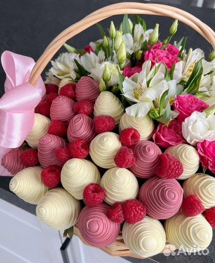 Клубника в шоколаде в корзинках