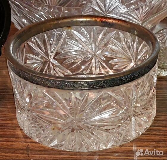 Хрустальная конфетница