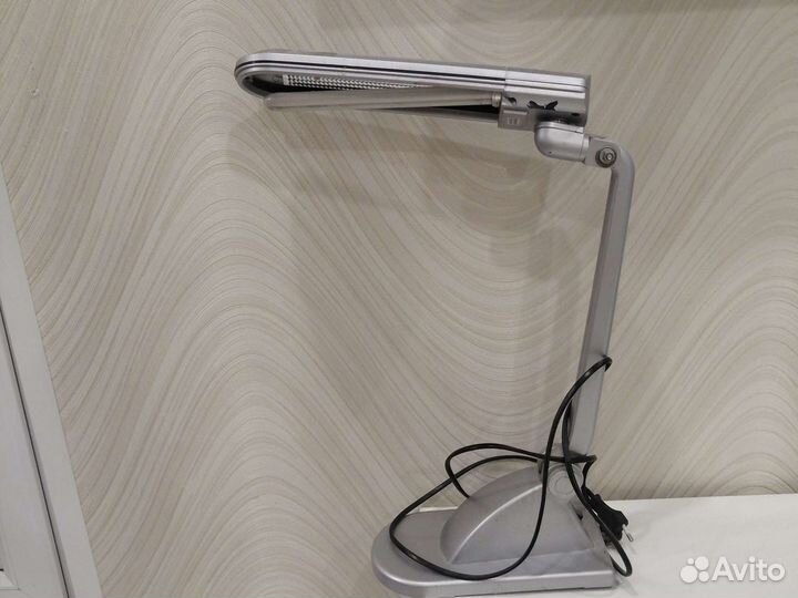 Лампа настольная