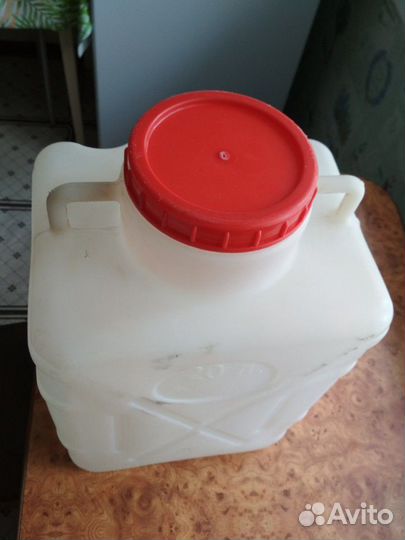 Продам бочонок для умавальника