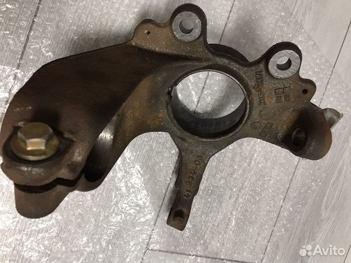 Кулак передний(новый) 21мм