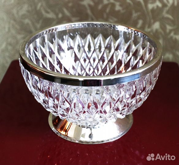 Ваза хрустальная