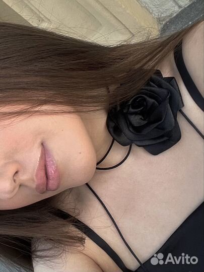 Новая роза на шею чокер