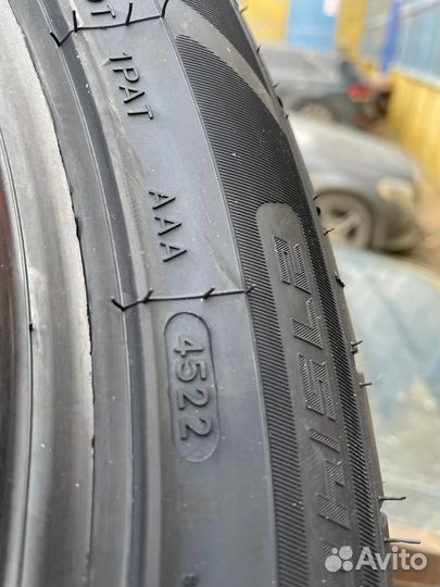 Windforce Catchfors UHP 245/45 R19 и 275/40 R19 102W