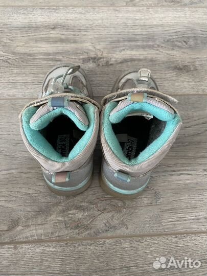 Ботинки деми 25