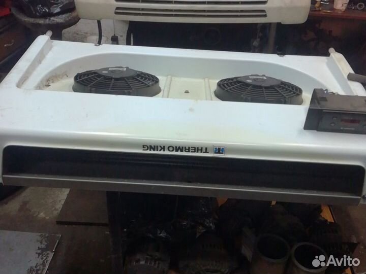 Автомобильный рефрижератор thermo king C-300