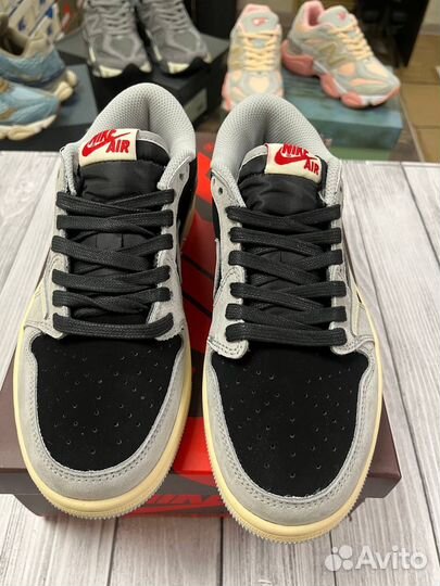 Легкие Nike Air Jordan Low в светло-сером