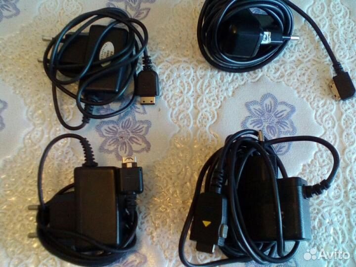 Зарядки для телефонов