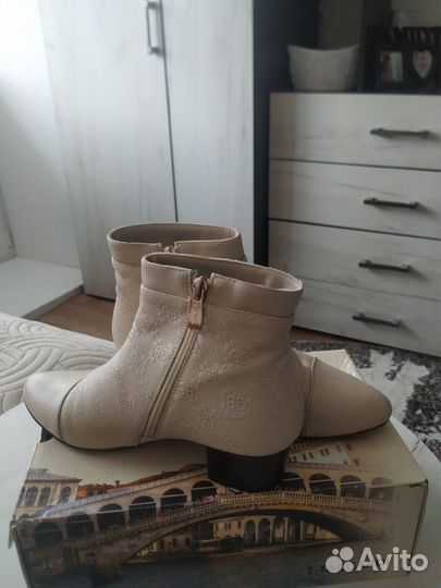 Весенние полусапожки