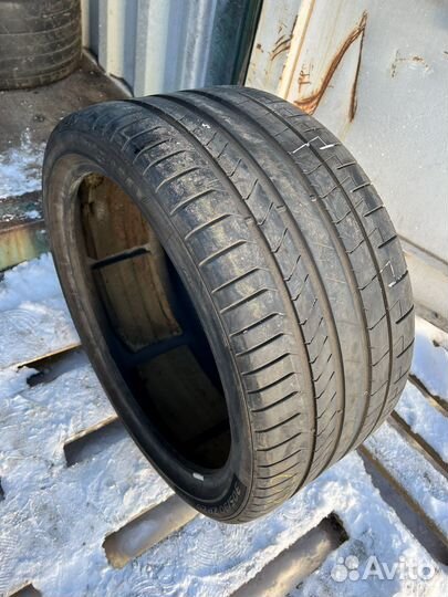 Pirelli P Zero PZ4 305/30 R20