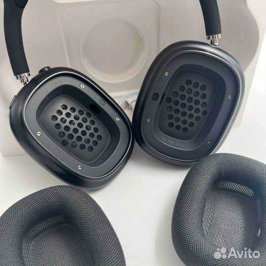 AirPods Max