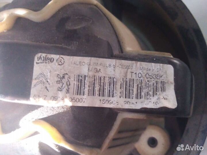 Моторчик печки Peugeot 308