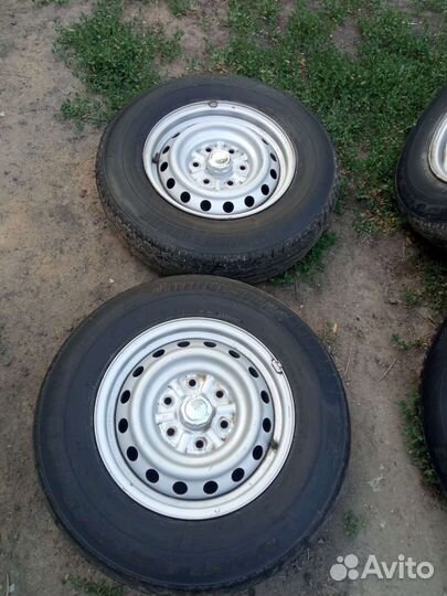 Bridgestone Dueler H/T 16/105 R16