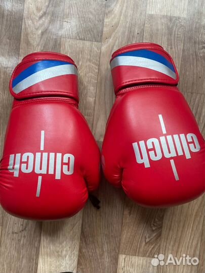 Шлем, защитки,перчатки для единоборств