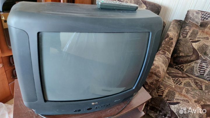 Телевизор LG CF-20D60