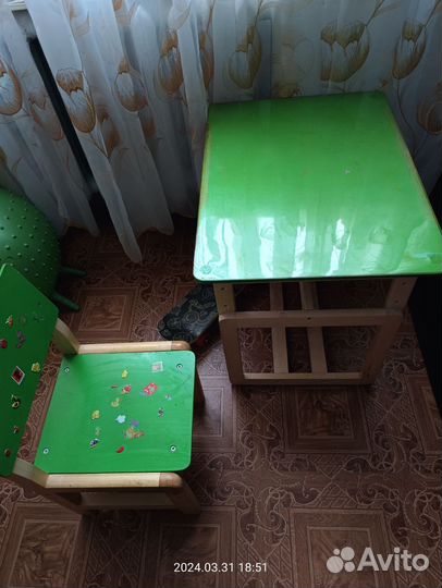 Растущий стол и стул