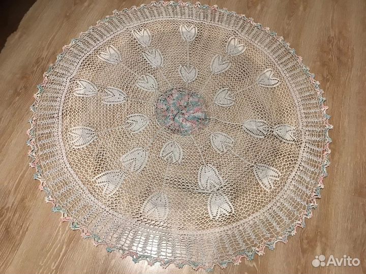 Скатерть ручной работы