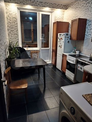 2-к. квартира, 57 м², 9/9 эт.