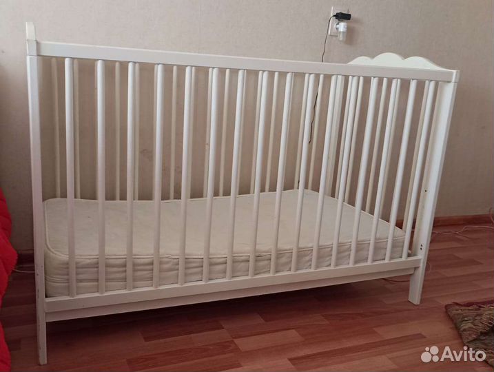 Детская кроватка