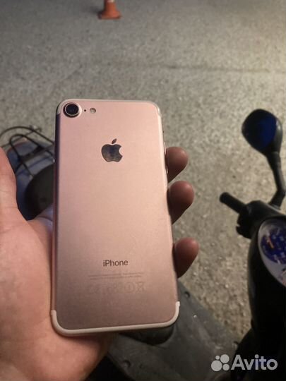 iPhone 7, 32 ГБ