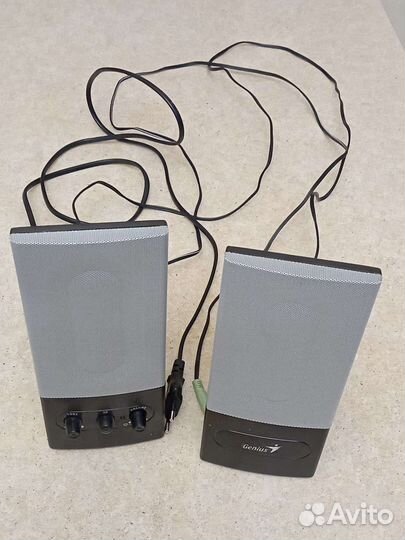 Акустические колонки Genius