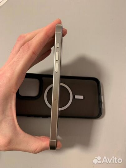 iPhone 15 Pro, 256 ГБ