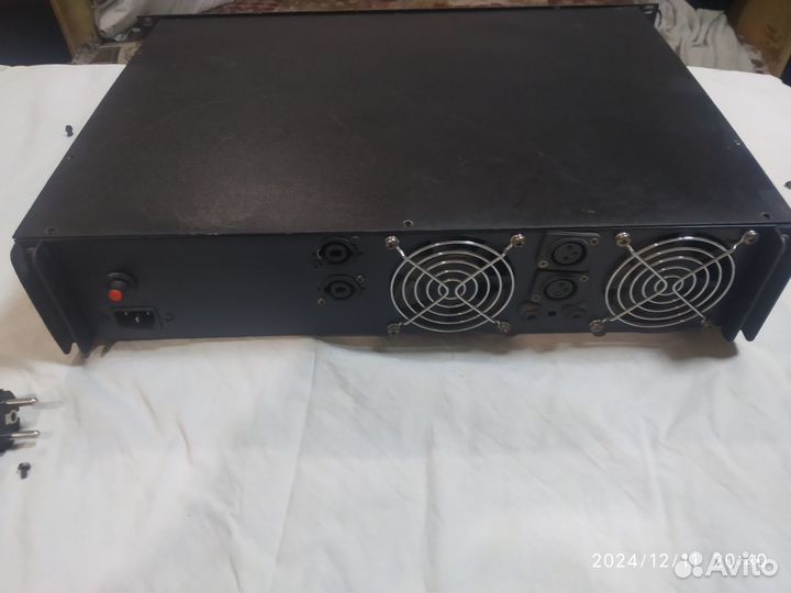 Усилитель мощности soundwave SPT 1200