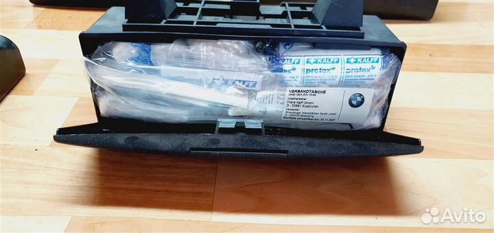 Ящик под аптечку BMW E46