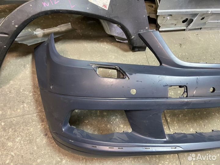 Бампер передний Mercedes W204