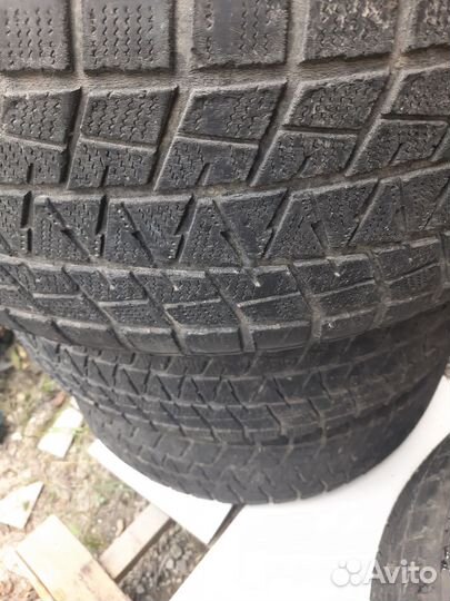 Bridgestone Blizzak DM-V1 255/60 R18 112R