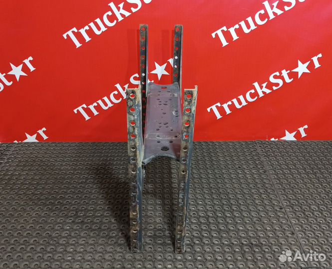 Траверса рамы поперечная