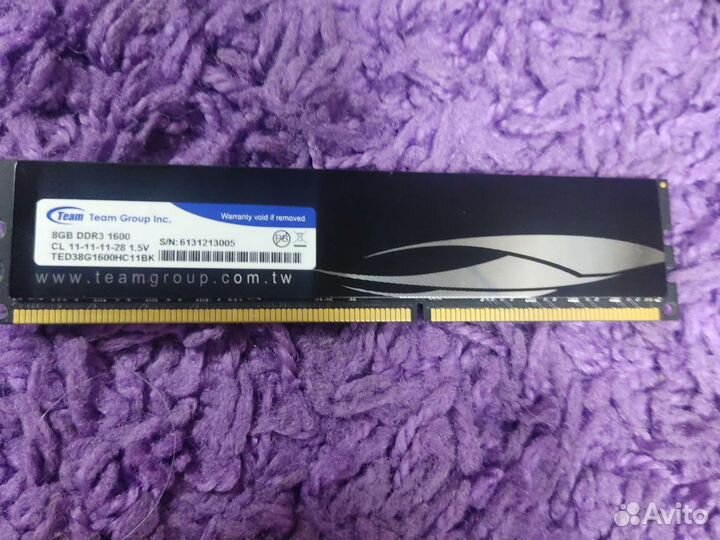 Материнская плата с процессором и памятью