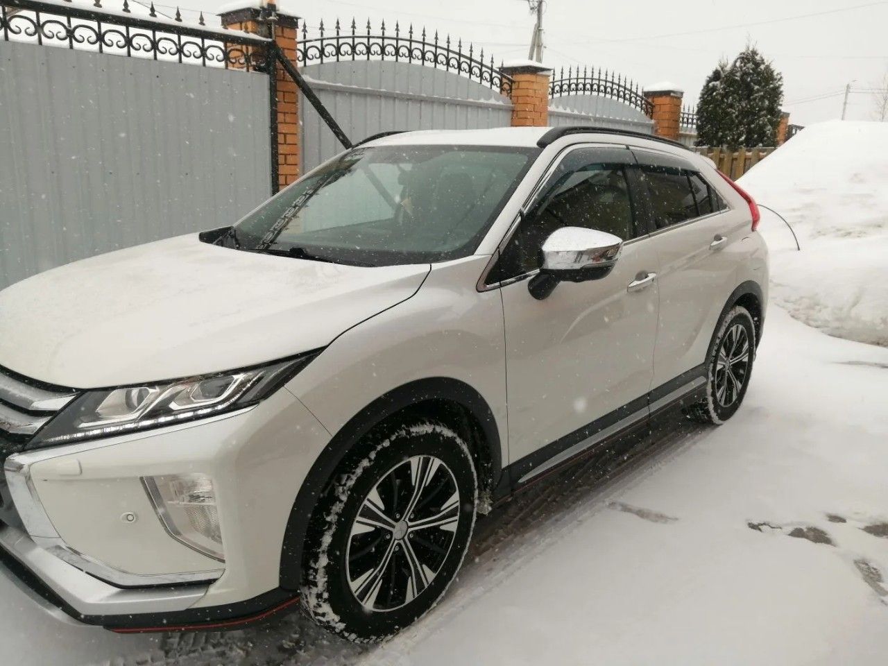 Mitsubishi Eclipse Cross: фото из отзыва