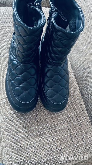 Ботинки зимние женские