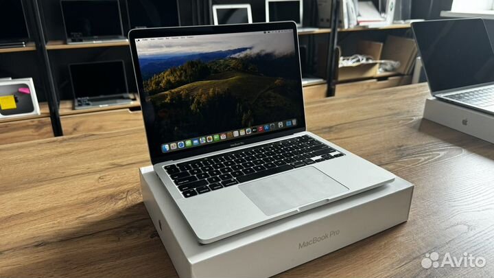 MacBook Pro 13 m2 2022 26 циклов