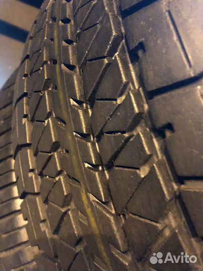 Bridgestone Dueler H/T 684II 275/50 R22