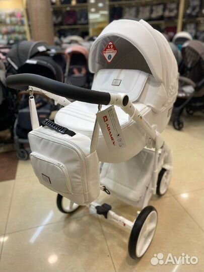 Коляска детская Luciano deluxe Q107 белая кожа