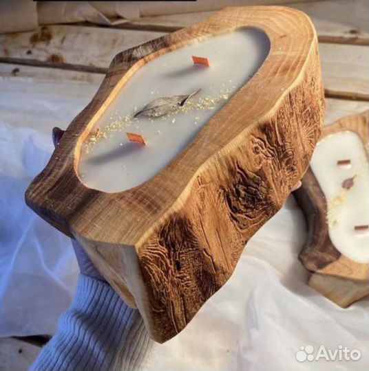 Подсвечник из дерева