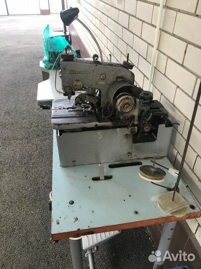 Петельная машина