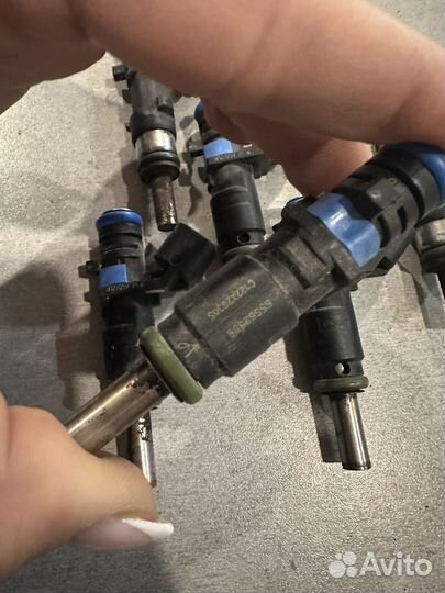 Форсунка топливная Opel Insignia A16XER 2012