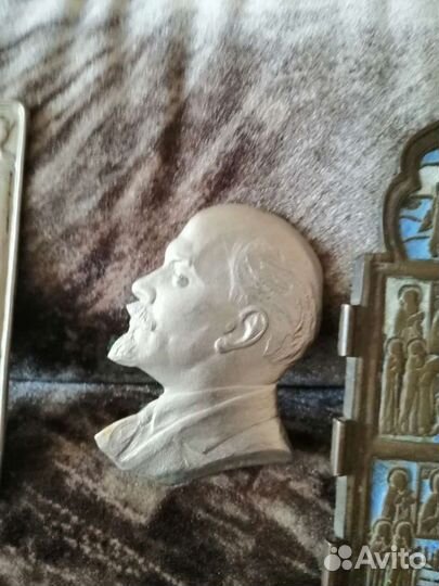 Барельефы СССР, Створка от складня