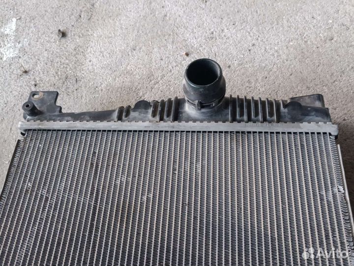 Радиатор охлаждения основной BMW 528 Xi F10