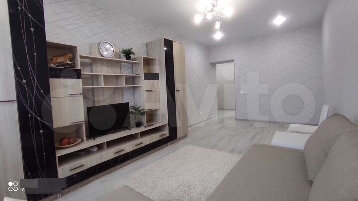 1-к. квартира, 42 м², 4/9 эт.