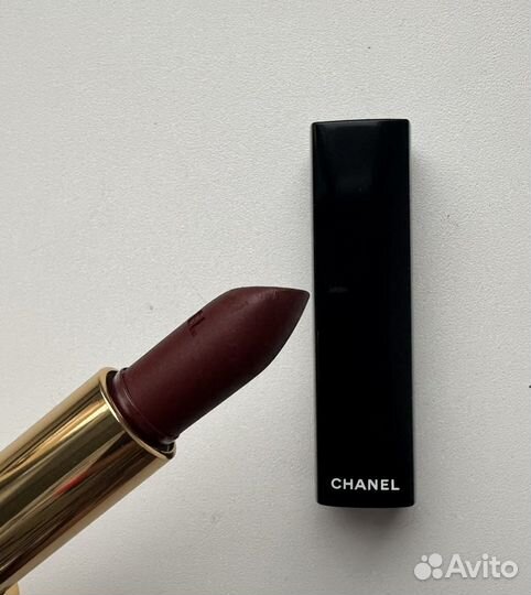 Chanel помада матовая 59 rouge aduance